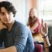 Faltar a clase puede pesar tanto como el origen socioeconómico