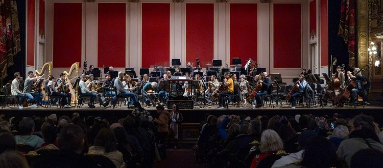 Barrios al Colón: la Ciudad invita a anotarse para asistir a los ensayos de la Orquesta Filarmónica
