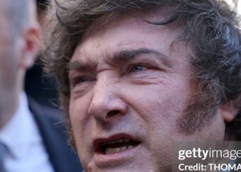 La imagen de Javier Milei sigue desplomàndose tras burlarse de la gente